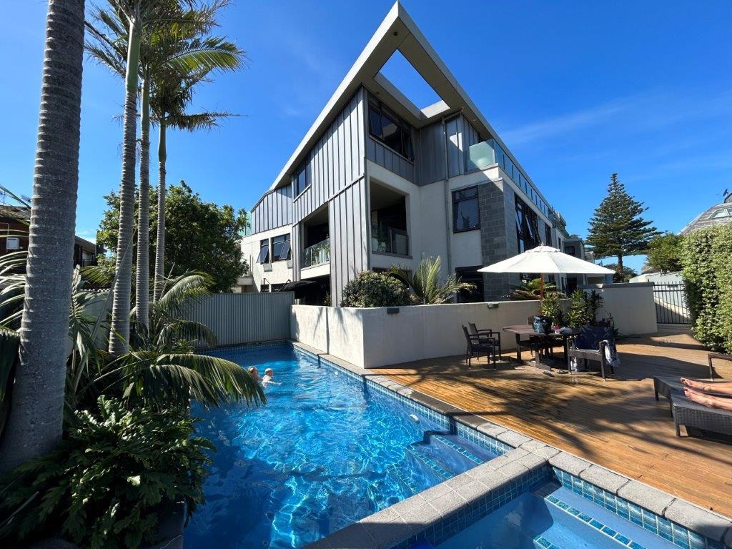 For Rent in Mt Maunganui 3 Bedrooms, 2 Bathrooms, Rental For Rent at 8